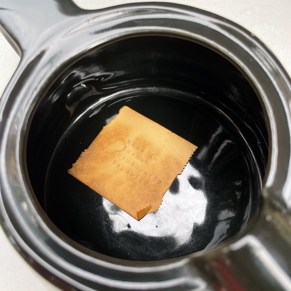 DDR Black Vintage Teapot / Cash Holder - Picture 7 of 7